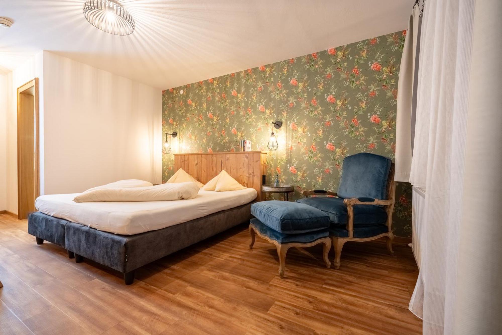Hotel Krone Tirol Ройте Экстерьер фото
