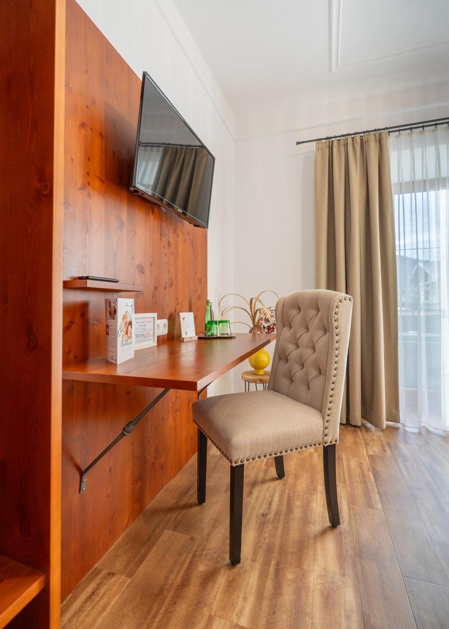 Hotel Krone Tirol Ройте Экстерьер фото