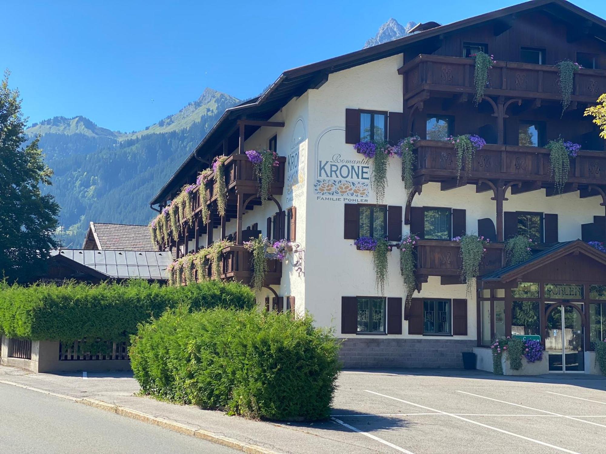 Hotel Krone Tirol Ройте Экстерьер фото